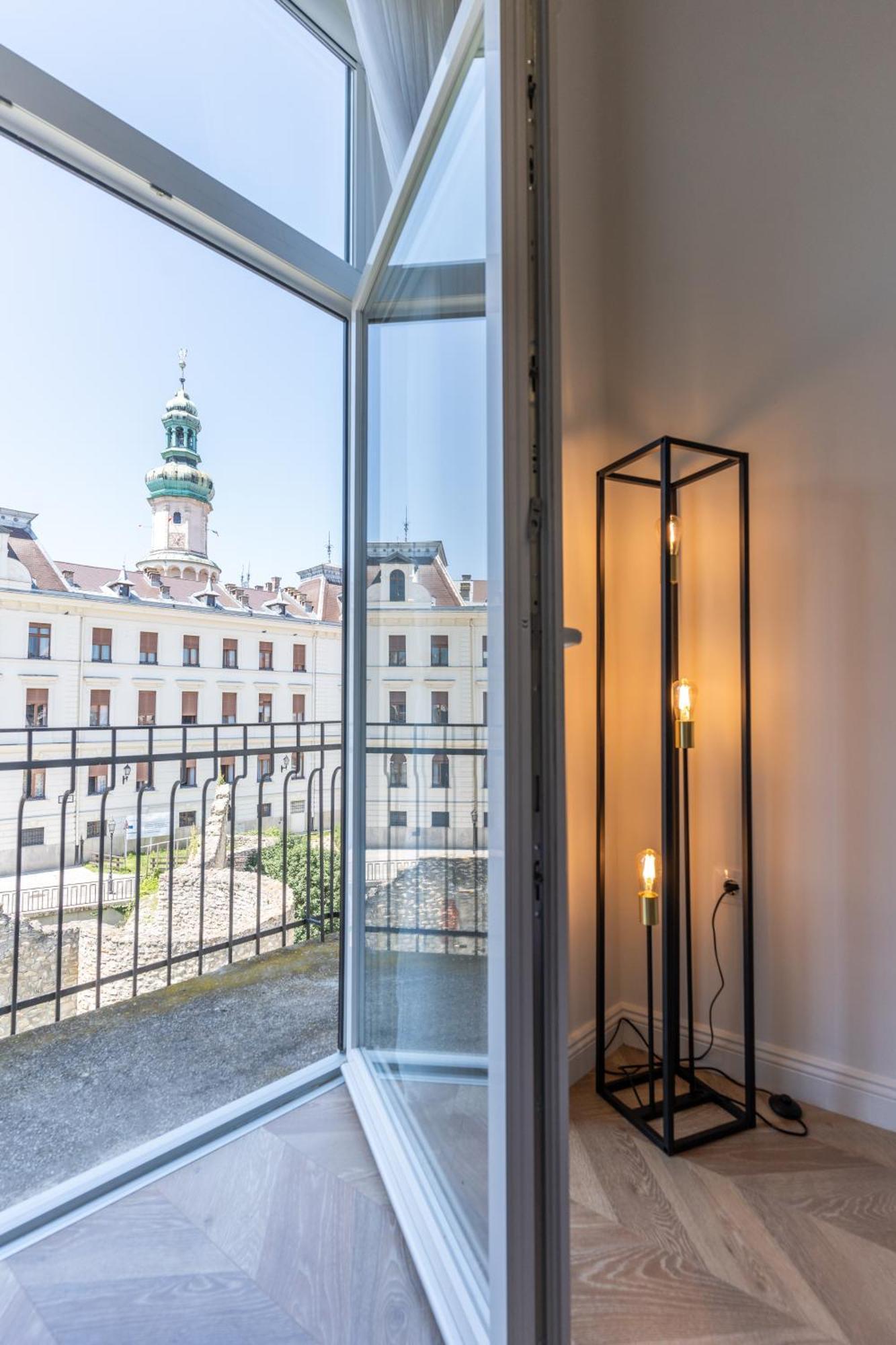 V62 Studio Apartments- Downtown Sopron Exterior photo